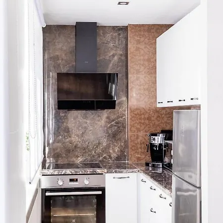 Center Turu Str Apartments, Parking,