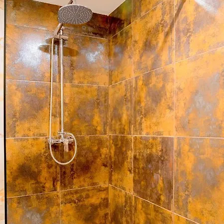 Center Turu Str Apartments, Parking, Apartamento Tartu