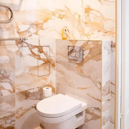 Center Turu Str Apartments, Parking, *