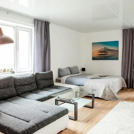 Apartment Center Turu Str Apartments, Parking,