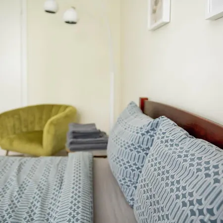 Center Turu Str Apartments, Parking, Apartment *