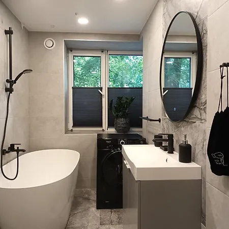 Appartement Center Turu Str Apartments, Parking,