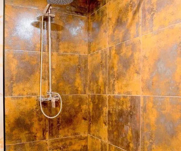 Center Turu Str Apartments, Parking, Lägenhet Tartu