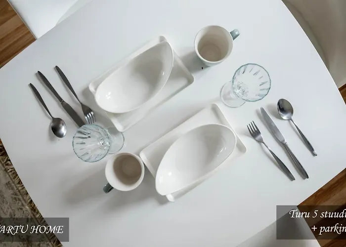 Center Turu Str Apartments, Parking,